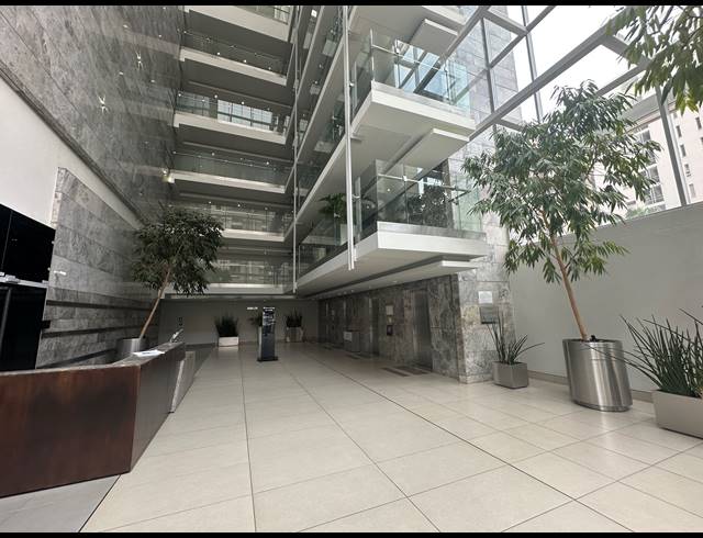 1,097M² OFFICE TO LET IN SANDTON CENTRAL